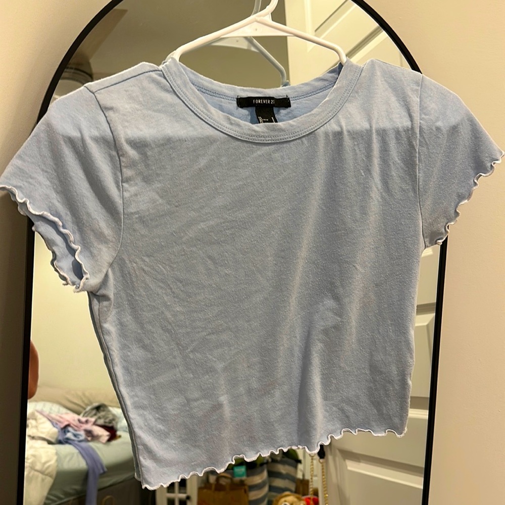 womans small blue tee from forever 21